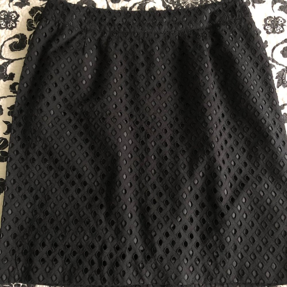 Dex black over silving lining crochet/lace skirt L